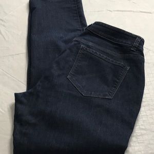 Ann Taylor~~Curvy Fit Jeans